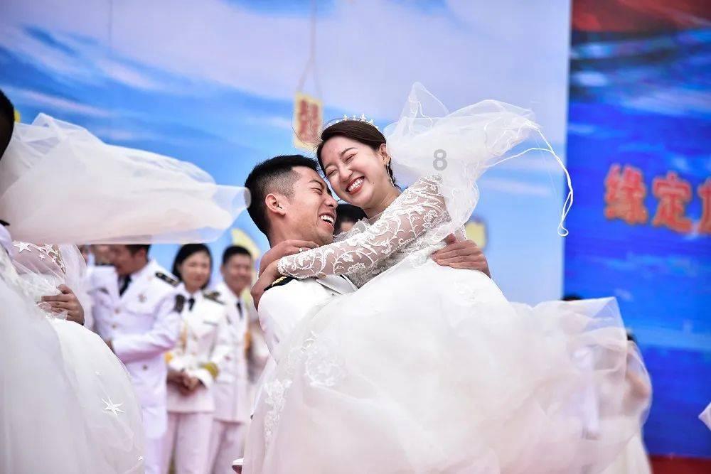 全方位了解梦见和不认识的帅气有钱大叔谈恋爱,坐他的跑车,什么意思?,尽在梦见和不认识的帅气有钱大叔谈恋爱,坐他的跑车,什么意思?红迪网